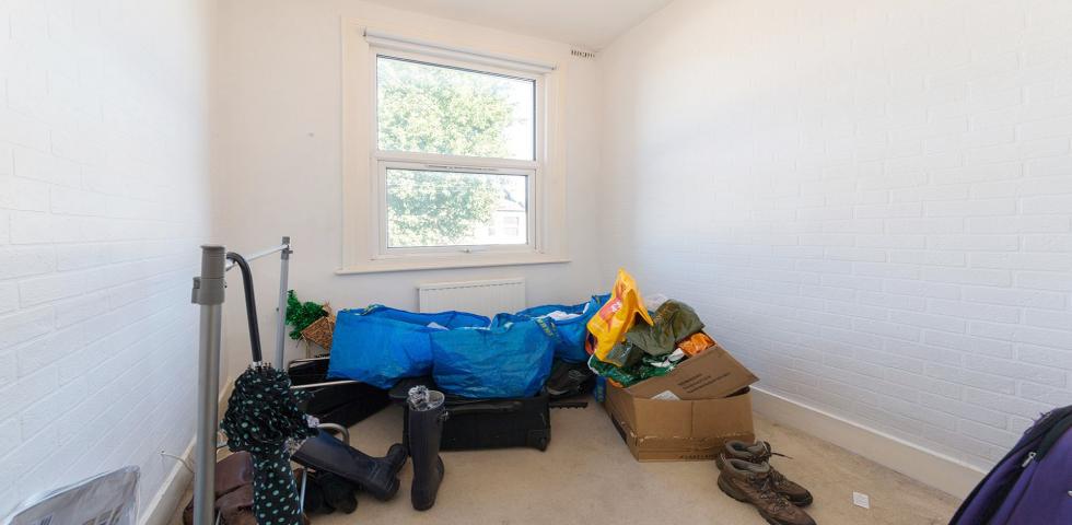 			PRIVATE PATIO GARDEN, 2 Bedroom, 1 bath, 1 reception Flat			 Chapter Road, WILLESDEN GREEN 